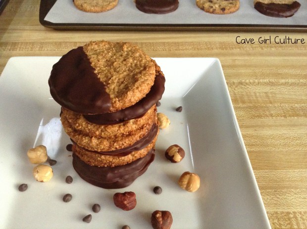 ChocolateDippedHazelnutCookies_2